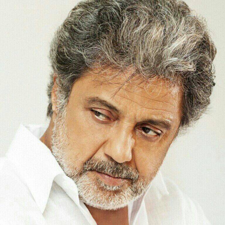 داریوش اقبالی